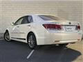 2013 Toyota Crown Hybrid