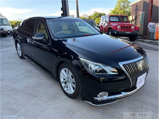 2014 Toyota Crown Majesta