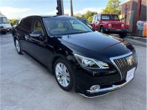 2014 Toyota Crown Majesta