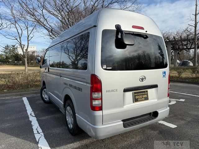 2006 Toyota Hiace Van