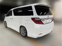 2013 Toyota Alphard
