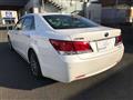 2013 Toyota Crown Majesta