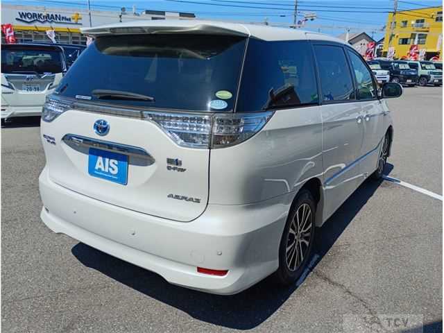 2013 Toyota Estima Hybrid