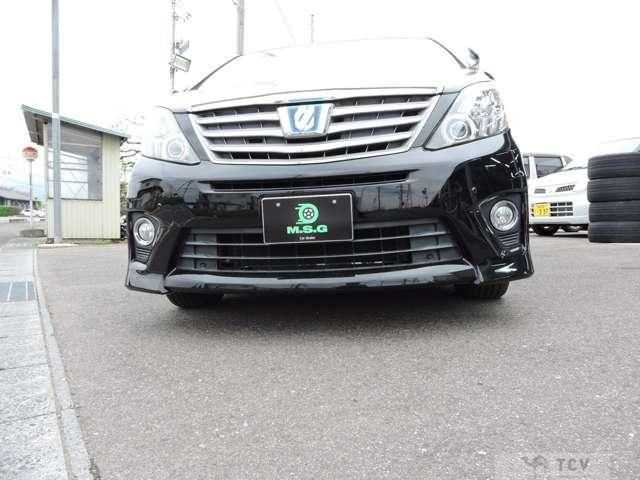 2012 Toyota Alphard Hybrid