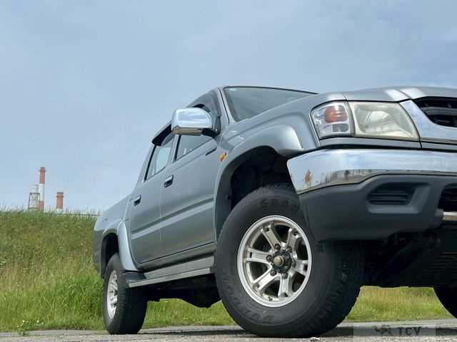 2003 Toyota Hilux