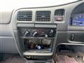 2003 Toyota Hilux