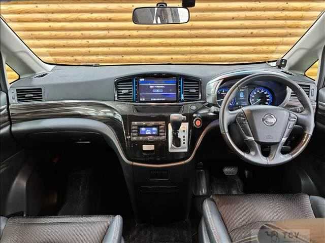 2016 Nissan Elgrand