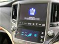 2013 Toyota Crown