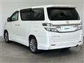 2013 Toyota Vellfire