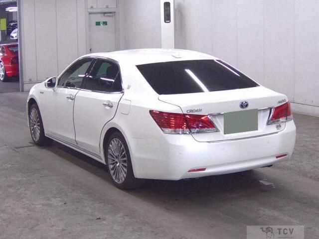 2014 Toyota Crown Majesta