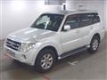 2013 Mitsubishi Pajero