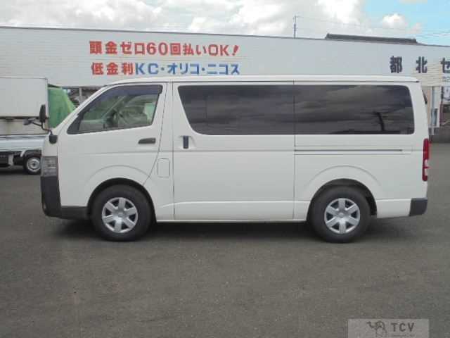 2014 Toyota Regiusace Van