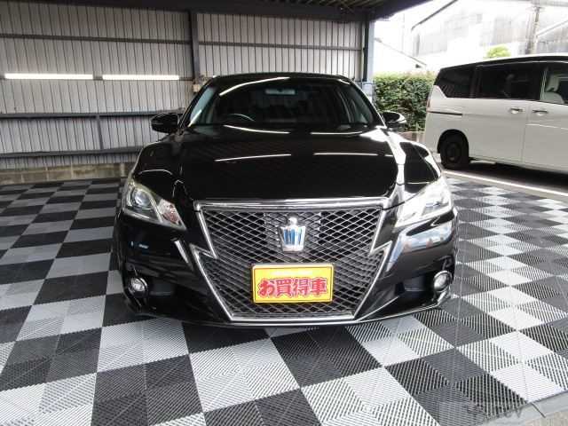 2013 Toyota Crown Hybrid