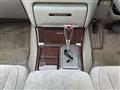 2001 Toyota Crown Majesta