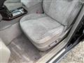 2001 Toyota Crown Majesta