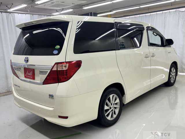 2012 Toyota Alphard Hybrid