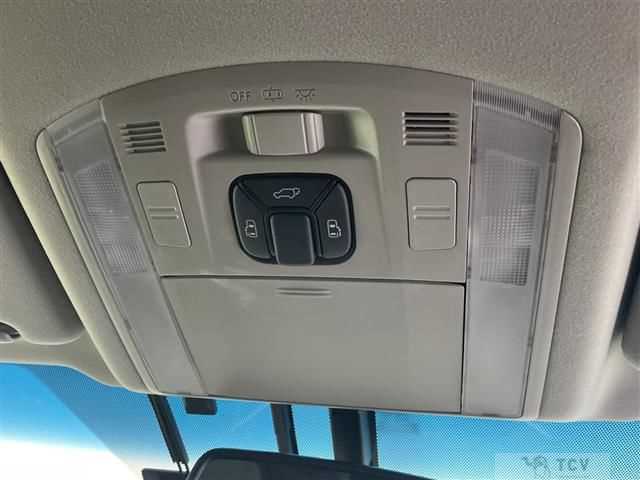 2013 Toyota Vellfire