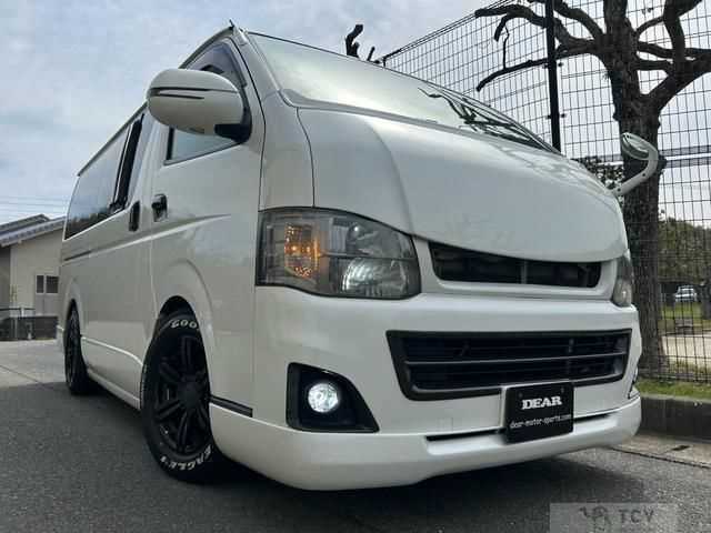 2010 Toyota Hiace Van