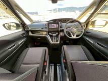 2017 Nissan Serena