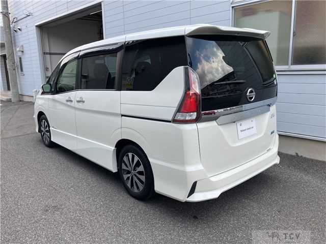 2017 Nissan Serena