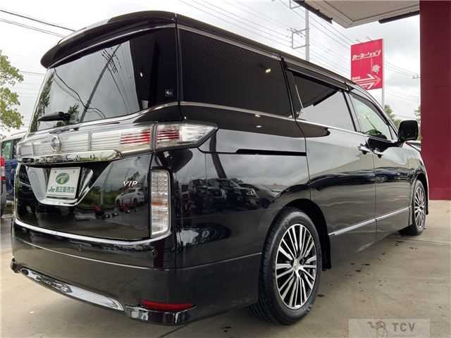 2015 Nissan Elgrand