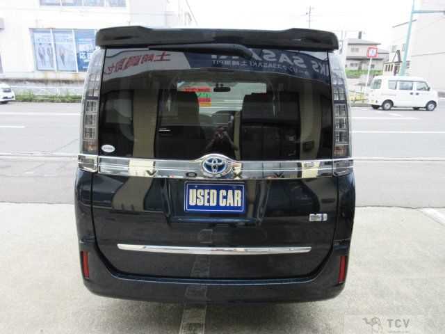 2014 Toyota Voxy