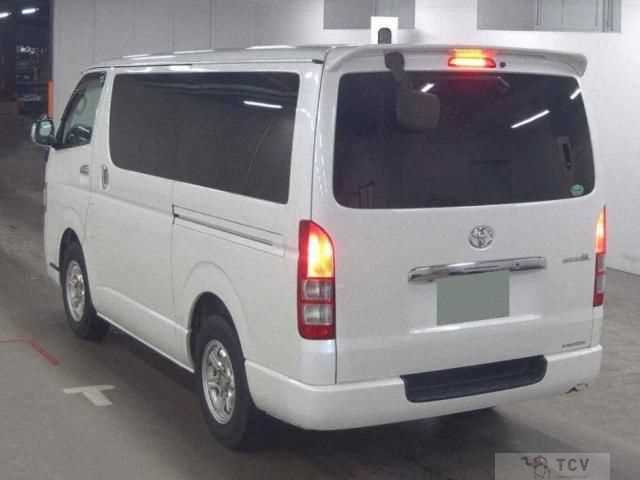 2010 Toyota Regiusace Van