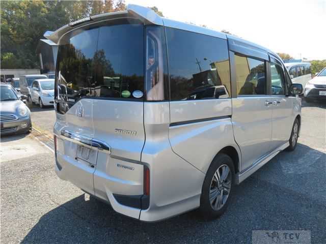 2018 Honda Step WGN