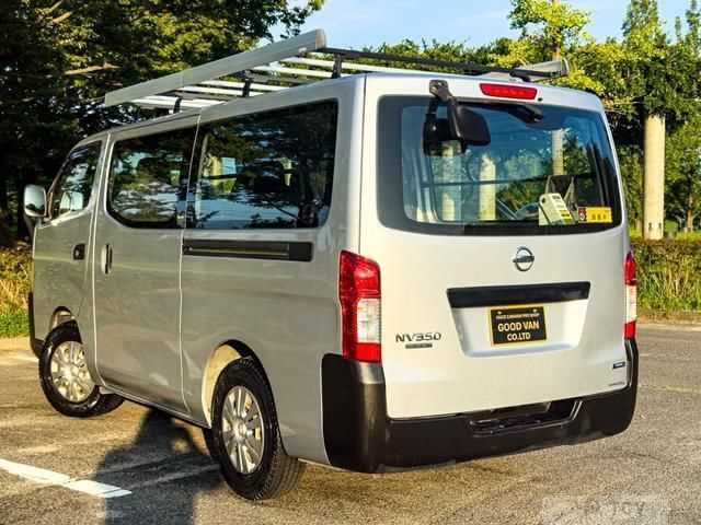 2013 Nissan NV350 Caravan