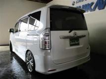 2012 Toyota Voxy
