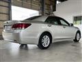 2013 Toyota Crown Hybrid