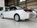 2013 Toyota Crown Hybrid