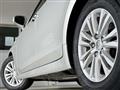 2013 Toyota Crown Hybrid