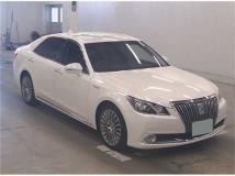 2013 Toyota Crown Majesta
