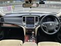 2013 Toyota Crown Hybrid