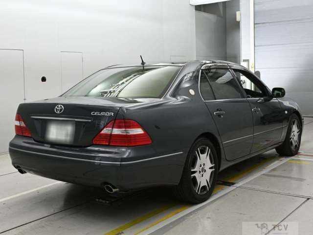 2004 Toyota Celsior