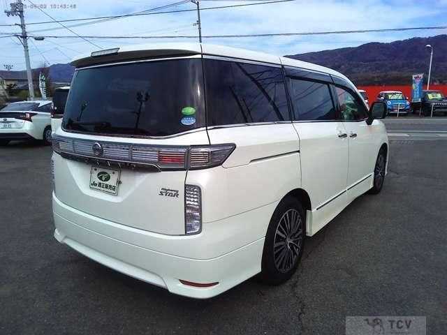 2016 Nissan Elgrand