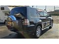 2012 Mitsubishi Pajero
