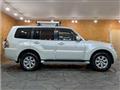 2012 Mitsubishi Pajero