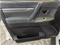2012 Mitsubishi Pajero