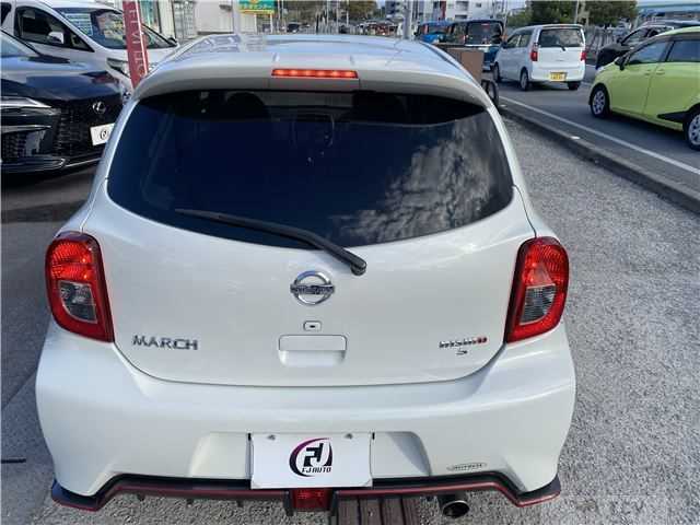 2017 Nissan March