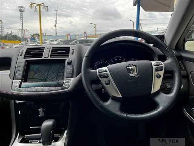 2010 Toyota Crown