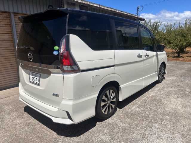 2017 Nissan Serena