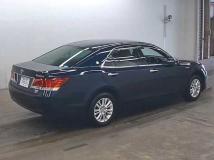 2014 Toyota Crown Hybrid