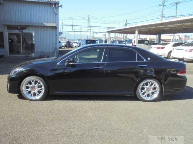 2012 Toyota Crown