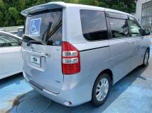 2013 Toyota Noah