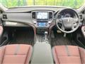 2013 Toyota Crown Hybrid