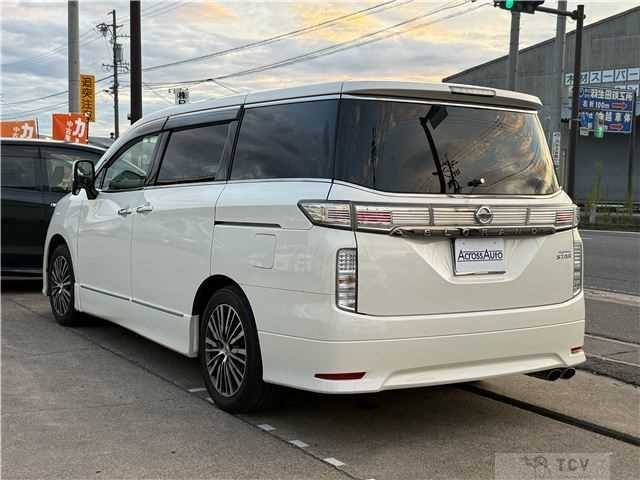 2016 Nissan Elgrand