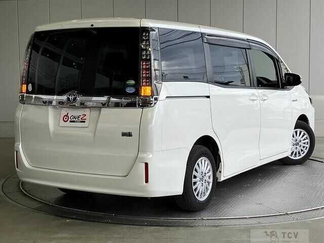 2014 Toyota Voxy