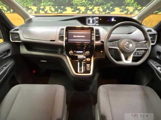 2017 Nissan Serena
